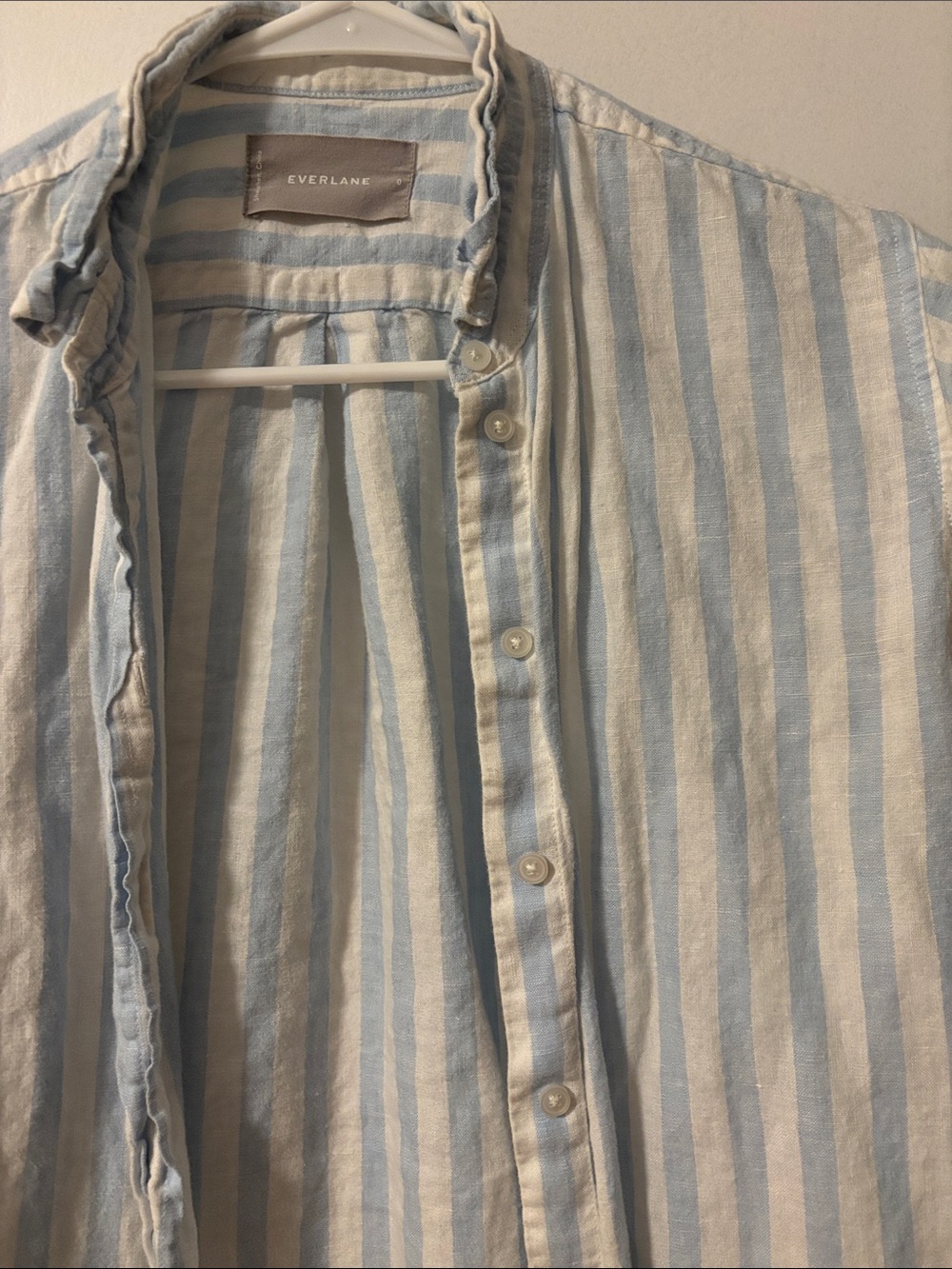 Everlane Light Blue & White Vertical Stripe Button-Down Shirt
